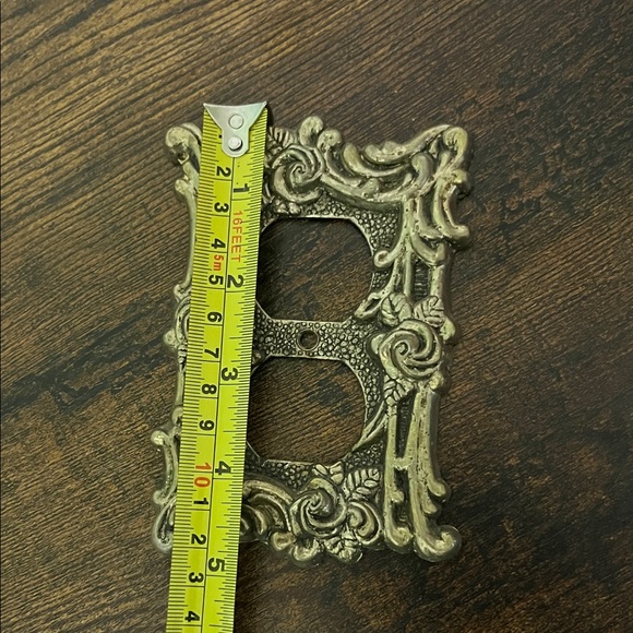 Vintage Brass Gold Ornate Double Outlet Cover - Picture 4 of 6